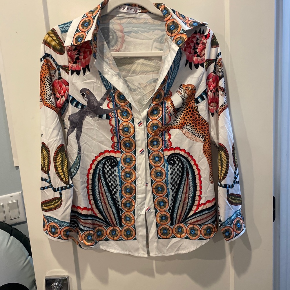 Animal 3/4 silky button down